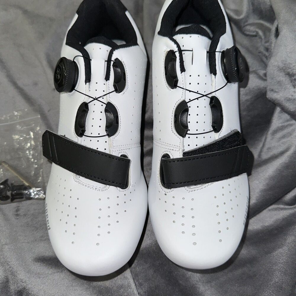YOW SPEED CYCLING SHOES SZ38 White & BLACK W/CLEATS